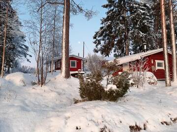 Фото номера Коттедж с 1 спальней Дома для отпуска Puolukkamaan Pirtit Cottages г. Lampsijärvi 3